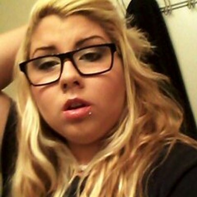 Profile Picture of Cynthia Angle (@CynthiaFangle) on Twitter