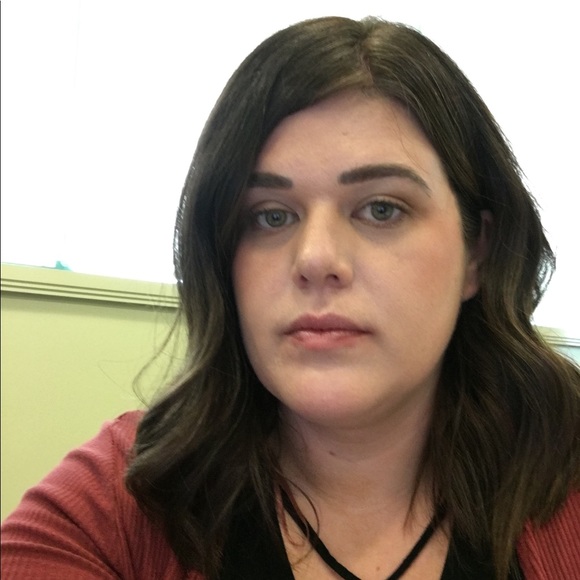 Profile Picture of Chelaine Dziurzynski (@chelaine07) on Poshmark