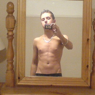 Profile Picture of Aaron Homer (@AaronUK20) on Twitter