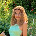 Profile Picture of Halina Rhodes 🛸 (@halinasfashionfits) on Instagram