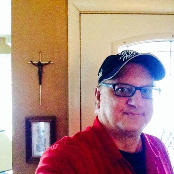 Profile Picture of Scott Snowden (@snowdenss) on Poshmark