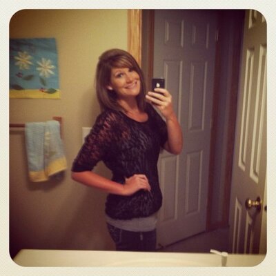 Profile Picture of Stephanie Nicholas (@SjeanneN) on Twitter