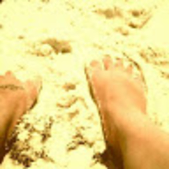 Profile Picture of Dani Pizzella (@dpizzella76) on Poshmark