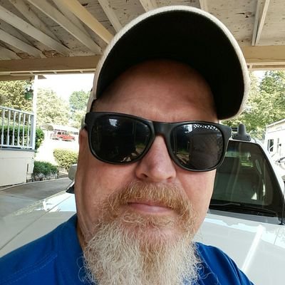 Profile Picture of Steve Bogue (@easyoma) on Twitter
