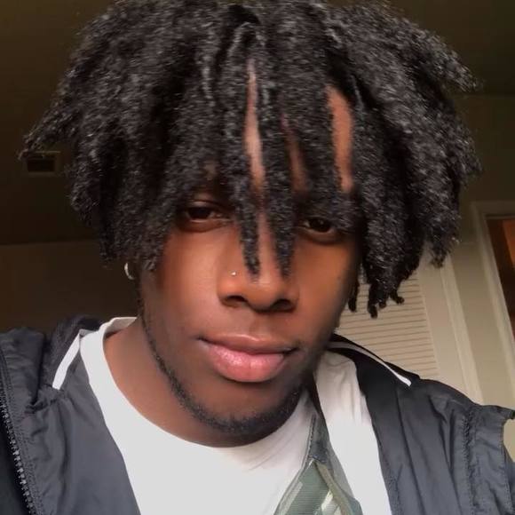Profile Picture of Darrell Collins (@d2c0) on Poshmark