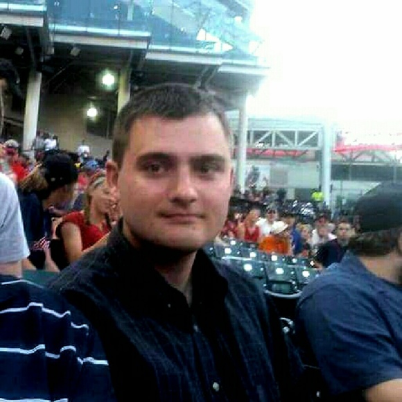 Profile Picture of Andrew Shiffler (@andrewshiffler) on Poshmark