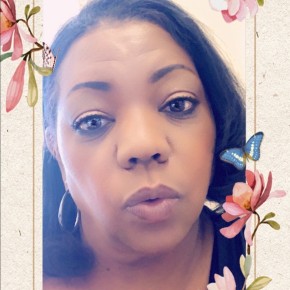 Profile Picture of Arvis Bridges-epps (@arvisb) on Poshmark