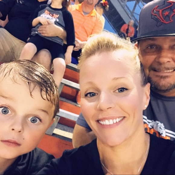 Ststacey Lippold - Poshmark Profile Picture of Ststacey Lippold (@slippold1168) on Poshmark