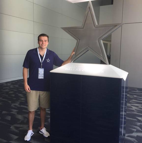 Profile Picture of Alexander Harty (@alexanderharty) on Poshmark