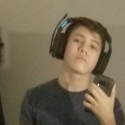 Profile Picture of Paul Cedillo (@sucomiler04) on Twitter