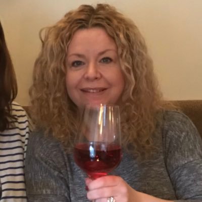 Profile Picture of Pam Robertson (@pamrobertson67) on Twitter