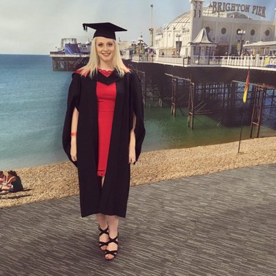 Profile Picture of Bex Hall (@BexxHall) on Twitter