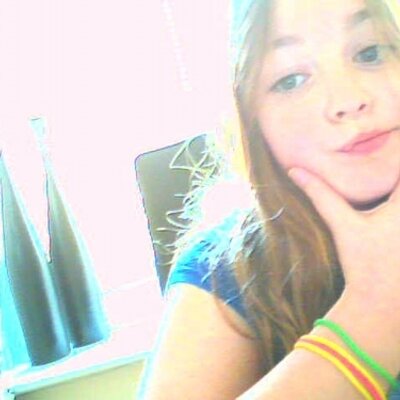 Profile Picture of Phoebe Hanson X (@lolz_phoebe) on Twitter