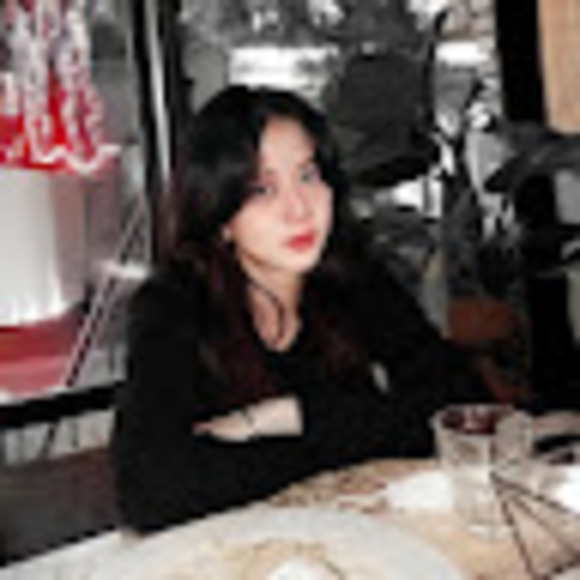 Profile Picture of Soo-yoon Kim (@keikeismh) on Poshmark