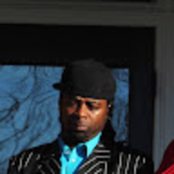 Profile Picture of Mark Bowman (@markabowman72) on Poshmark