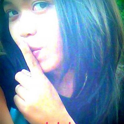 Profile Picture of Bernadette (@BadzkieRock18) on Twitter