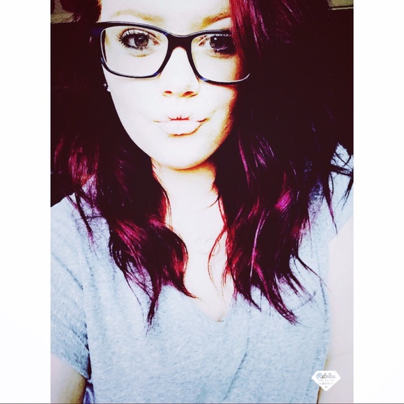 Profile Picture of Chloe Rasmussen (@coco266) on Poshmark