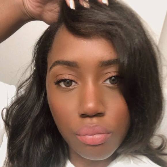 Profile Picture of Terri Montague (@ttmontague) on Poshmark