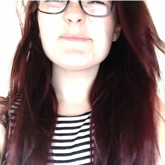 Profile Picture of Shelby Lynn (@mehisshelby) on Poshmark