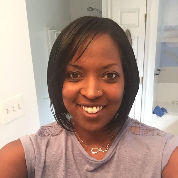 Profile Picture of Brianne Loveday (@breezy5179) on Poshmark