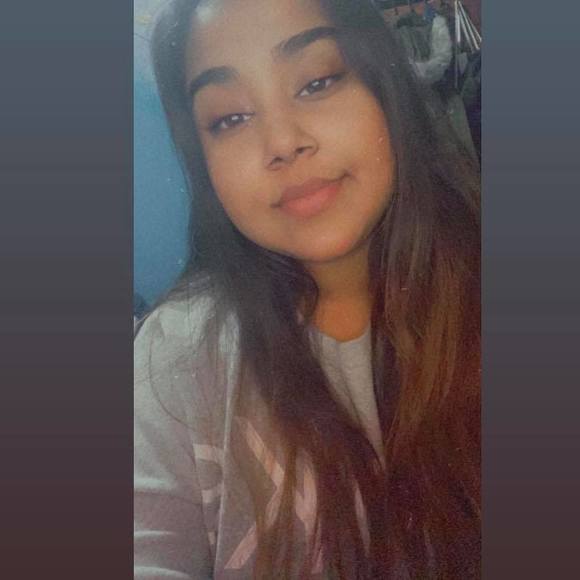Profile Picture of Angela Mohabir (@mohabirgirl) on Poshmark