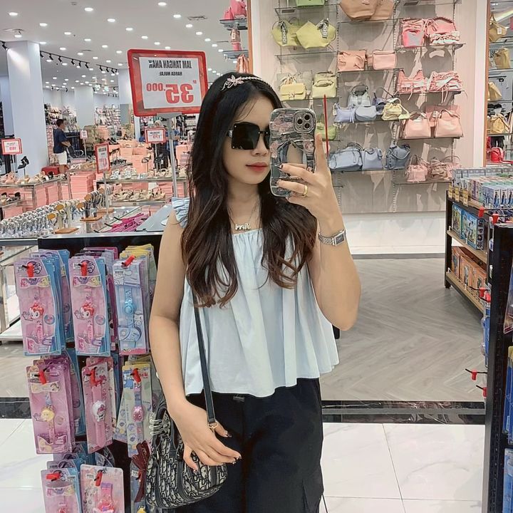 Profile Picture of Gustri Afriany Sianturi (@brsianturi04) on Tiktok