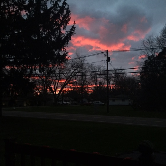 Profile Picture of Jade Osborne (@jouzzy) on Poshmark