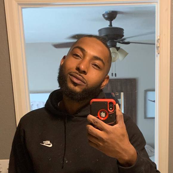 Profile Picture of Lawrence Williams (@lawrencewill415) on Poshmark