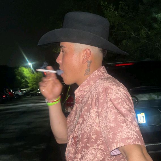 Profile Picture of efrenmonroy7 (@efrenmonroy7) on Tiktok
