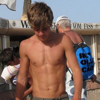 Profile Picture of Kross James (@KroosJames) on Twitter