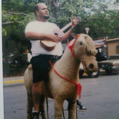 Profile Picture of Alexander Machado (@almachado77) on Twitter