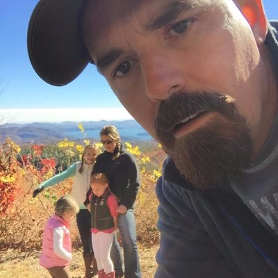 Profile Picture of Jon Batson (@jon_batson) on Twitter