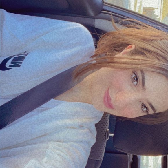 Profile Picture of Reem Khalifeh (@reemkhalifehzzz) on Poshmark