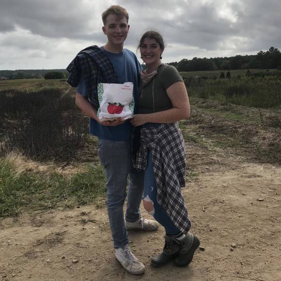 Profile Picture of Makenzie Despres (@makenziedespres) on Poshmark