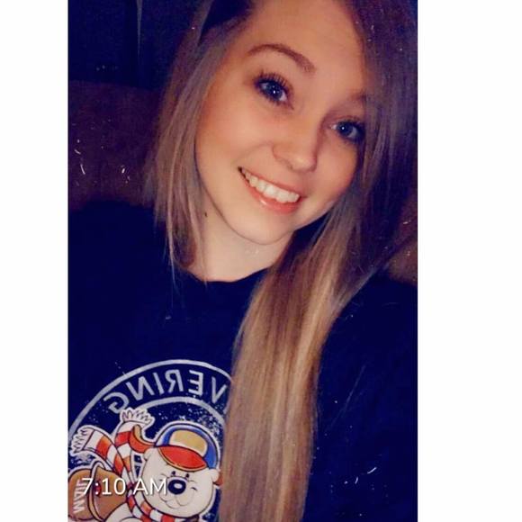 Profile Picture of Whitney Eggeling (@whitneymarie2) on Poshmark