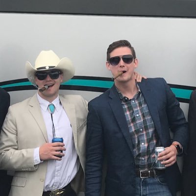 Profile Picture of John Yox (@yoxlocks) on Twitter