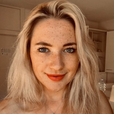Profile Picture of Sophie Hudson  🌈 🌻 (@HudsonSoph14) on Twitter