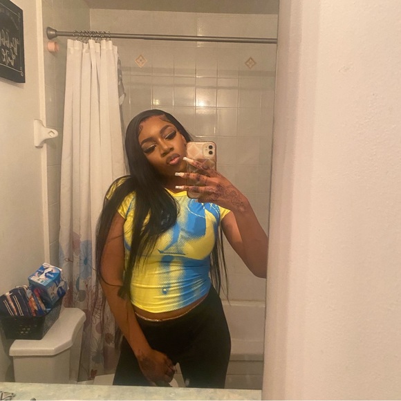 Profile Picture of Jessica Obodo (@jjessicaobodo) on Poshmark