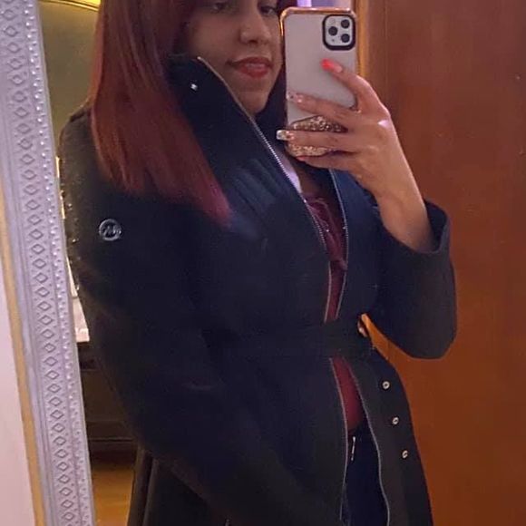 Profile Picture of Gisely Balbuena (@giseli_sanchez) on Poshmark