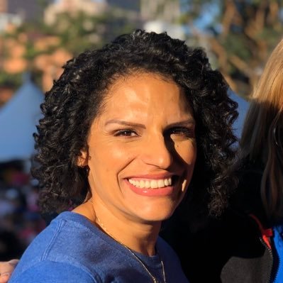 Profile Picture of Lolita Lopez (@lolitanbcla) on Twitter