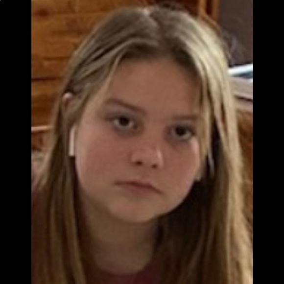 Profile Picture of Olivia Reyna (@oliviareyna8825) on Poshmark