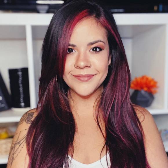 Profile Picture of Angelica Corpion (@angelicacorpion) on Poshmark