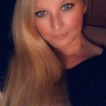 Profile Picture of Karen Mohr (@mohrblonde) on Instagram