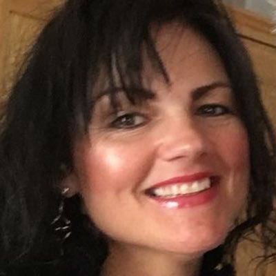 Profile Picture of Tracey Bloomfield (@woodulike00) on Twitter