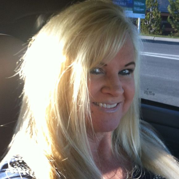 Profile Picture of Kimm Slaton (@kimm33) on Poshmark