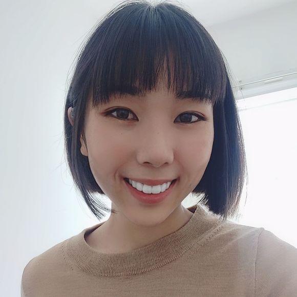 Profile Picture of Eunice Chou (@eunice8chou) on Poshmark