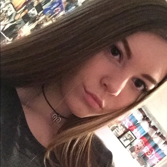 Profile Picture of Makayla Rymek (@makayla33001) on Poshmark