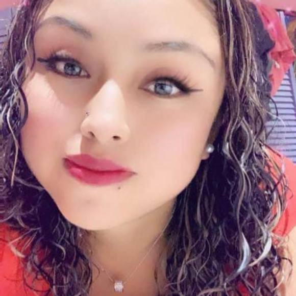 Profile Picture of Isabel Remigio valladares (@sexi_bela15) on Poshmark