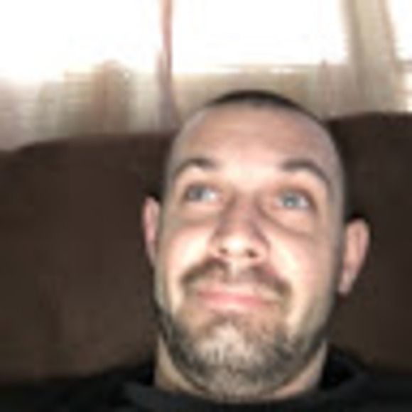 Profile Picture of Martin Roundtree (@martinroundtree) on Poshmark