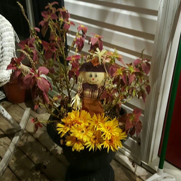 Profile Picture of Michael Humphries (@michael84) on Poshmark